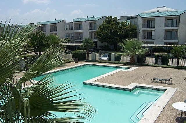 1st image of 2826 S Bartell Dr APT F35