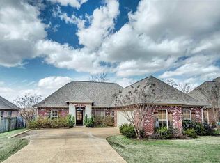213 Turtle Ln, Brandon, MS 39047