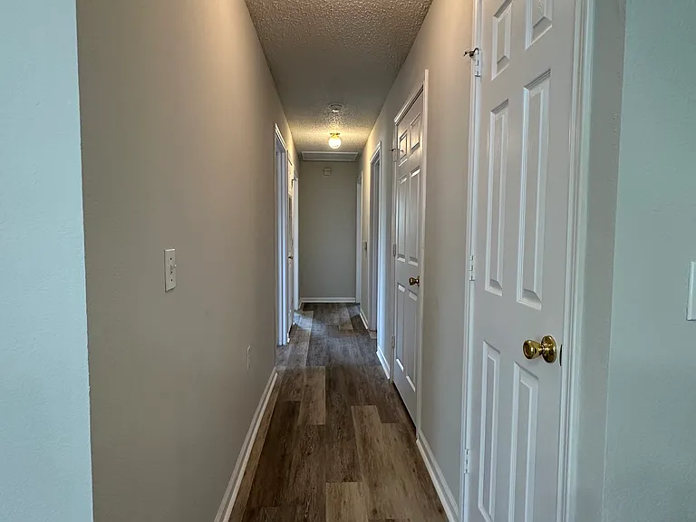 2542 Wilhurt Ave — Photo 5