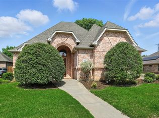 8541 Brandonwood Dr, North Richland Hills, TX 76182