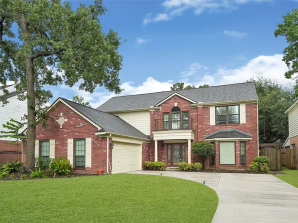 29 Dover Dr, Conroe, TX 77304