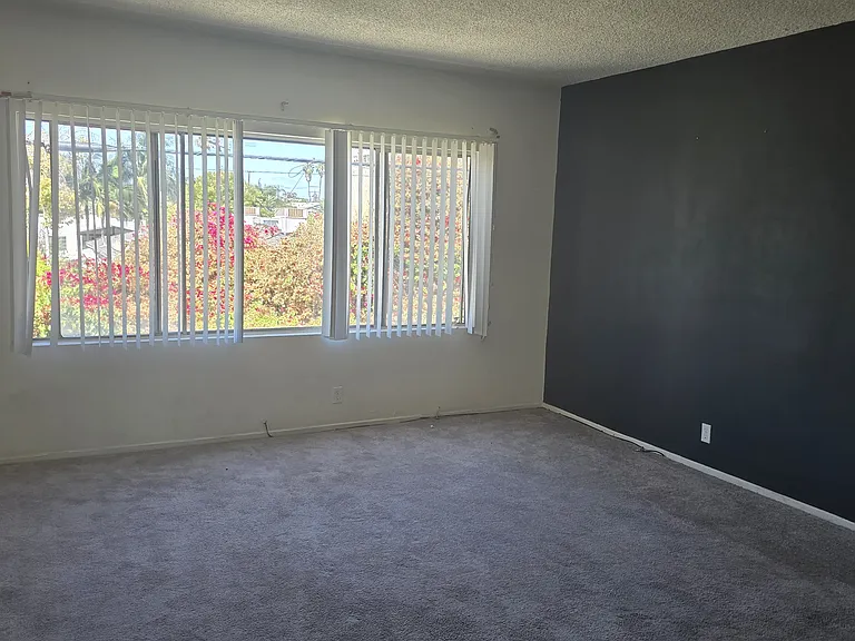 5519 Homeside Ave #9 — Photo 2