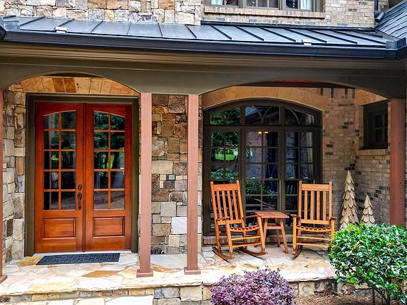 2nd image of 27 Retreat Rdg SE