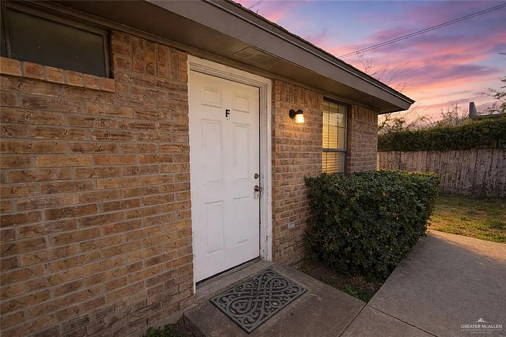 2 bed, 2.0 bath, 1030 sqft, $850 — Photo 1