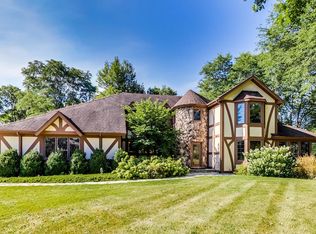 50 Carlisle Rd, Hawthorn Woods, IL 60047