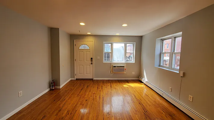 Rented by Nest Seekers International | media 6