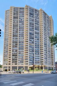 3930 N Pine Grove Ave APT 1803, Chicago, IL, 60613