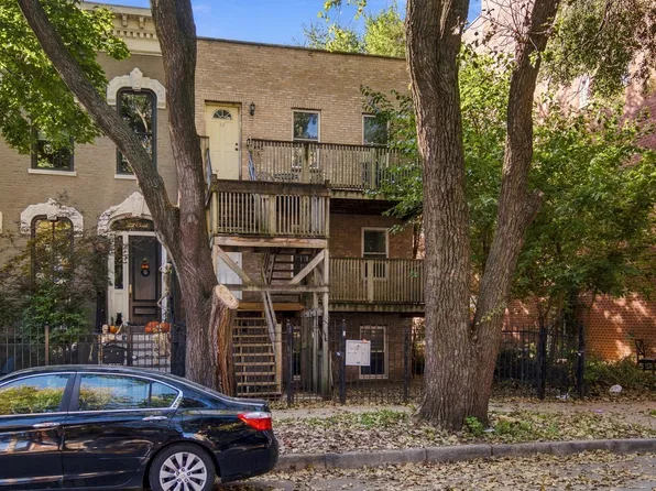 18 S Leavitt St #2, Chicago, IL 60612