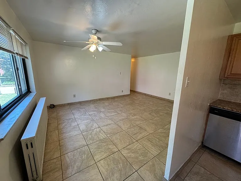 819 College Avenue — Photo 38
