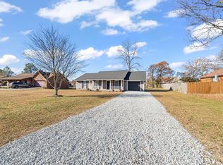 424 Sierra Trl, Spring Lake, NC 28390