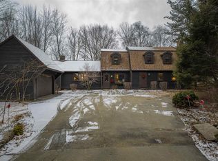 732 Wheelock Rd, Hartford, VT 05047