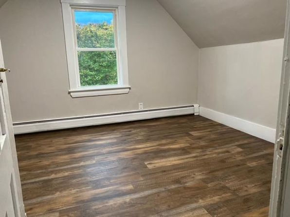 51 Nichols St #3, Lewiston, ME 04240