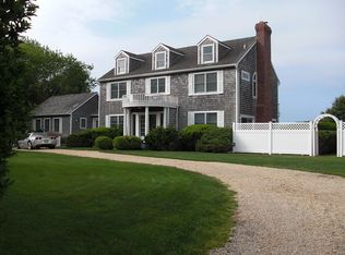 9 Strongs Ln, Water Mill, NY 11976