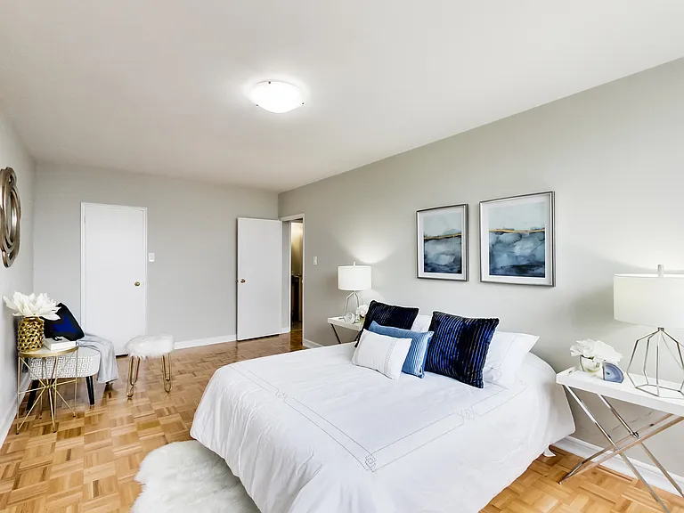 6000 Bathurst St — Photo 37