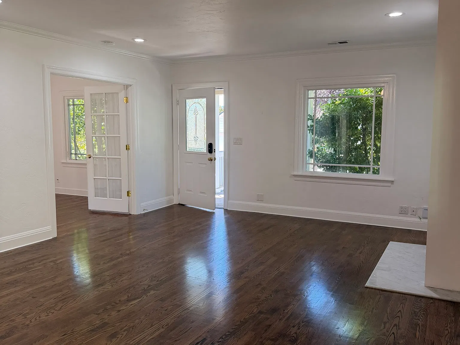 2 bed, 1112 sqft, $3,100 — Photo 4