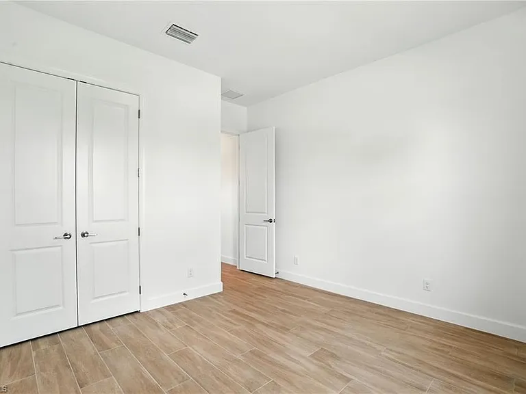 18301 Terracina Dr — Photo 27