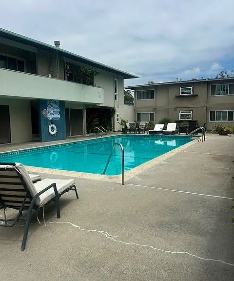 1728 Westcliff Dr #18 — Photo 3