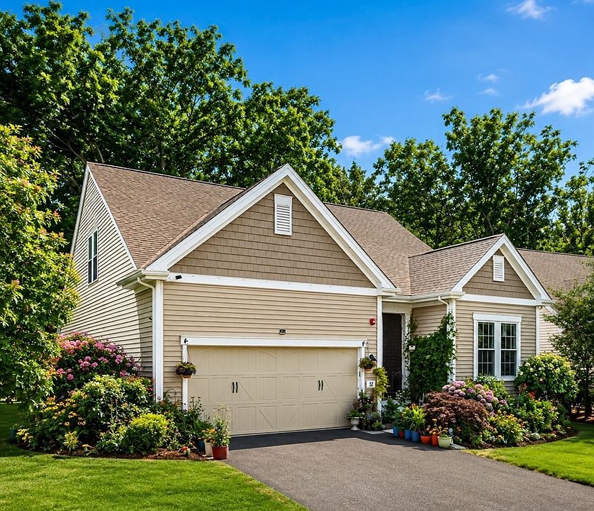 1st image of 52 Primrose Cir #52
