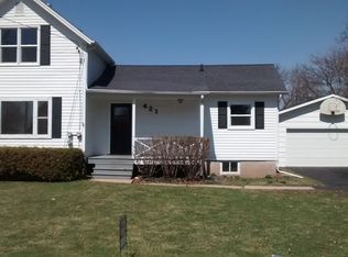 421 Birch St, Omro, WI 54963