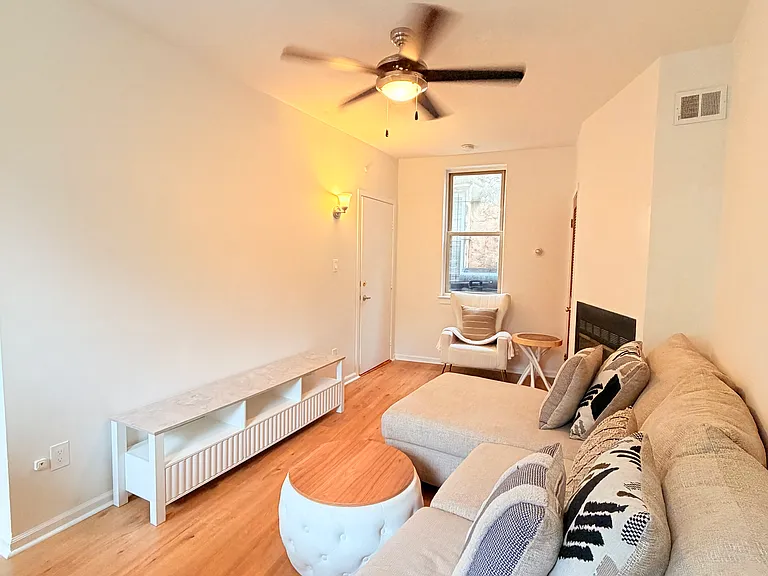 732-734 S 5th St #2 — Photo 28