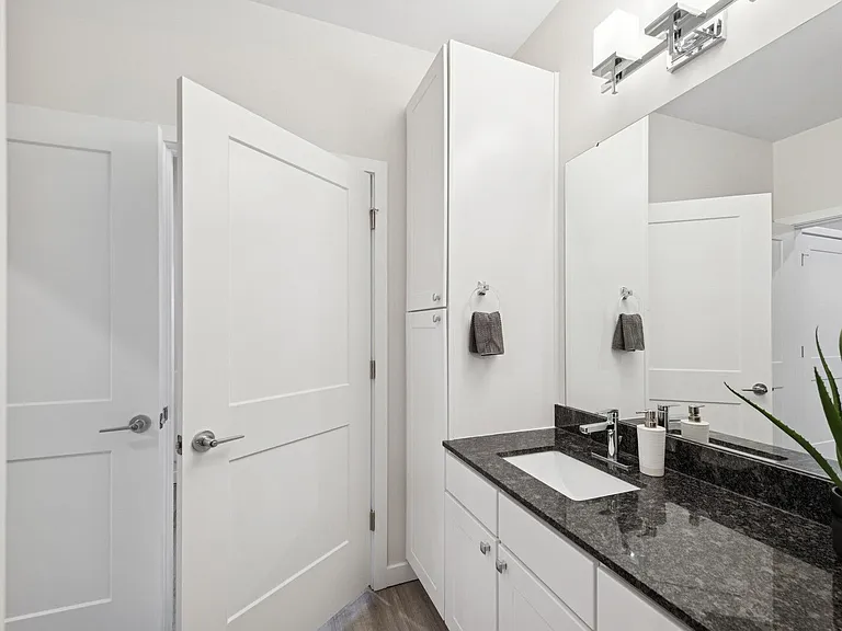 Ascend Brightleaf Apartments — Photo 38