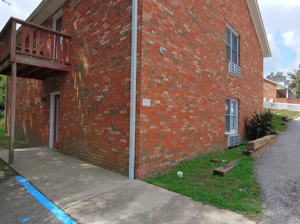 609 S Lake Dr, Lexington, SC 29072