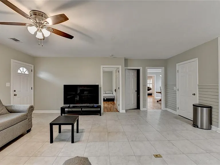 8 Highland Ln — Photo 17