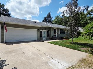 334 2nd St SE, Badger, IA 50516
