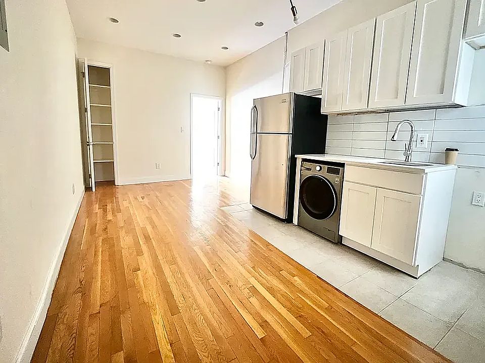 1st image of 434 Rogers Ave APT 1