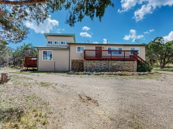 22 Apple Ranch Rd, Tijeras, NM 87059