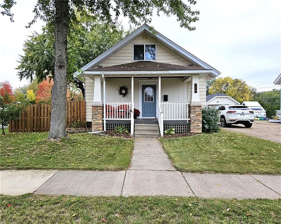 606 South Main Street, Chippewa Falls, WI 54729 Zillow