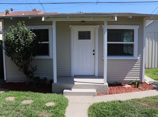 406 1/2 9th St, Huntington Beach, CA 92648