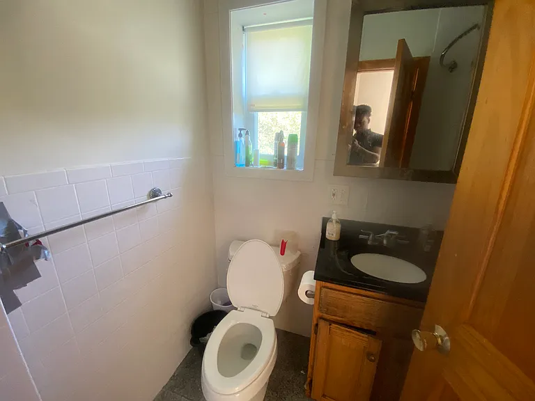 127 Cedar St #13 — Photo 14