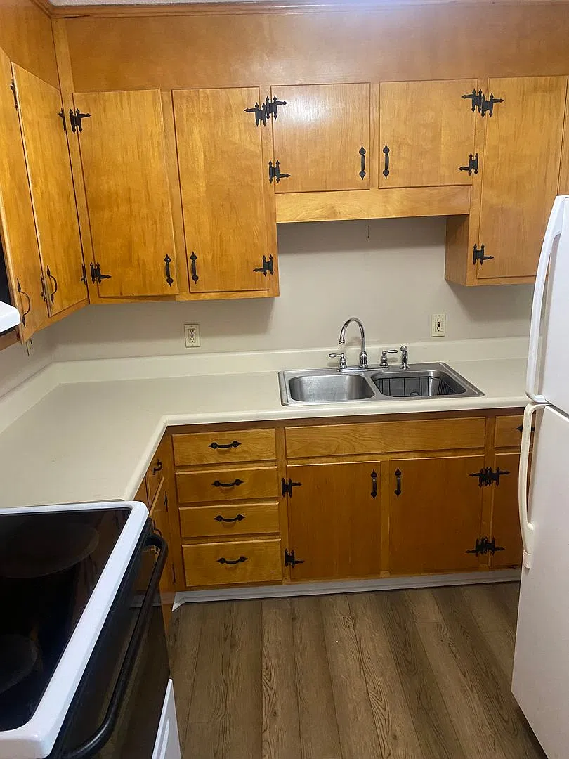 Radford, 2 BR / 1 BA Available — Photo 3