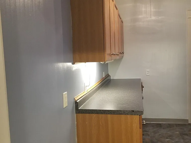1301 W 10th St #2 — Photo 10