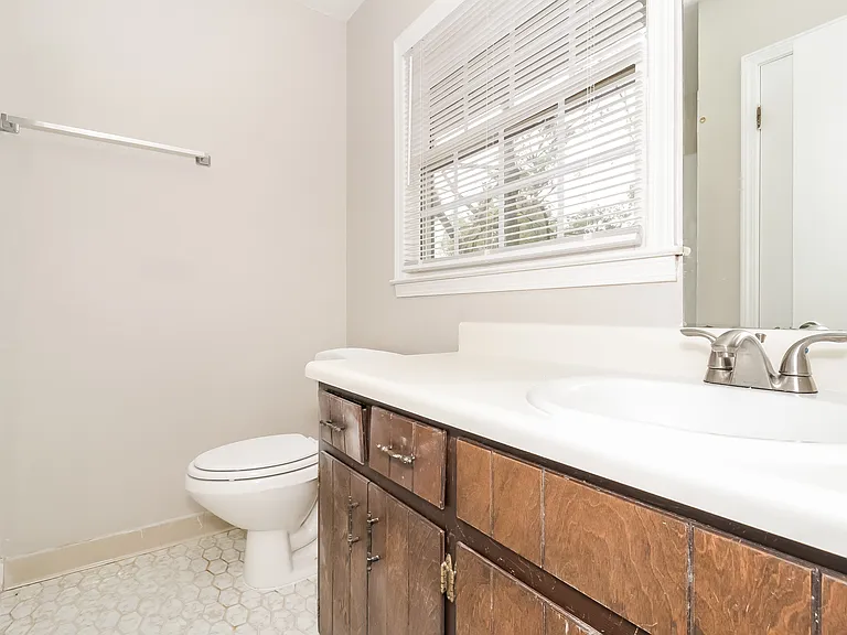 2617 Twin Oaks Dr SW — Photo 13