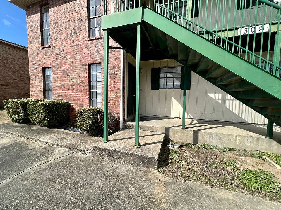 1st image of 309 Vieux Orleans Cir #A