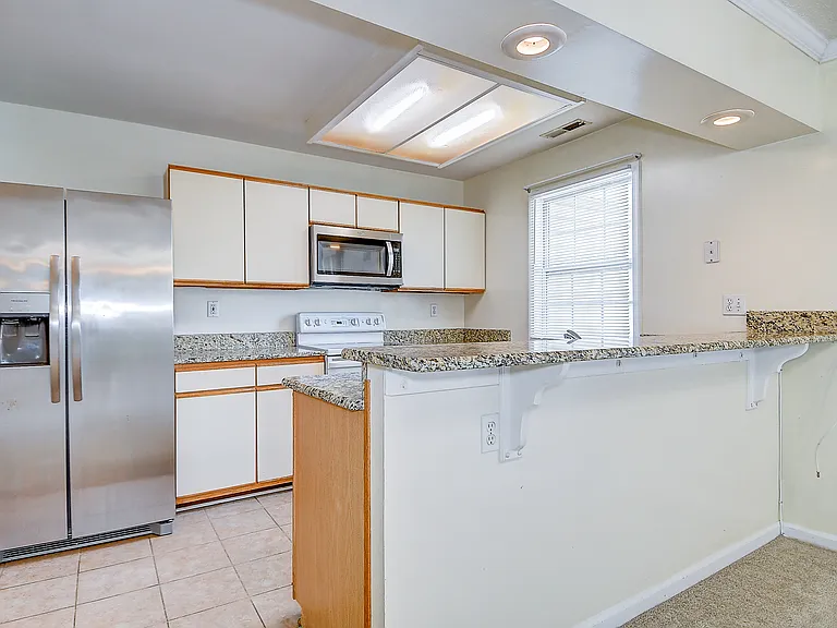 751 Ridge Cir — Photo 14