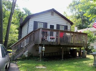 19 Bucknell Way, Hopatcong, NJ 07843