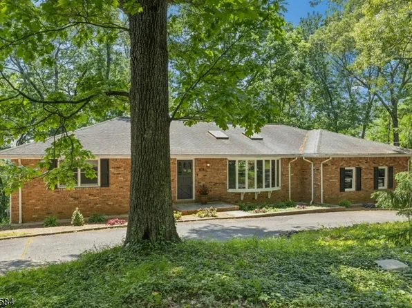 783 Long Hill Rd, Long Hill Twp., NJ 07933