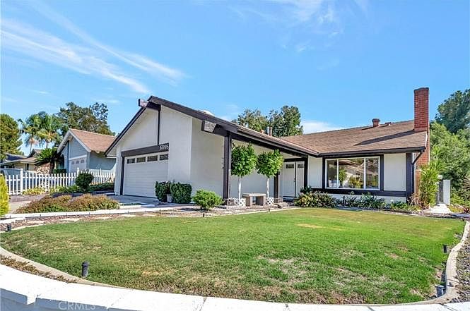 1st image of 6098 Kingsbriar Dr