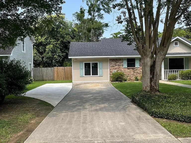 6 Burlington Dr — Photo 3