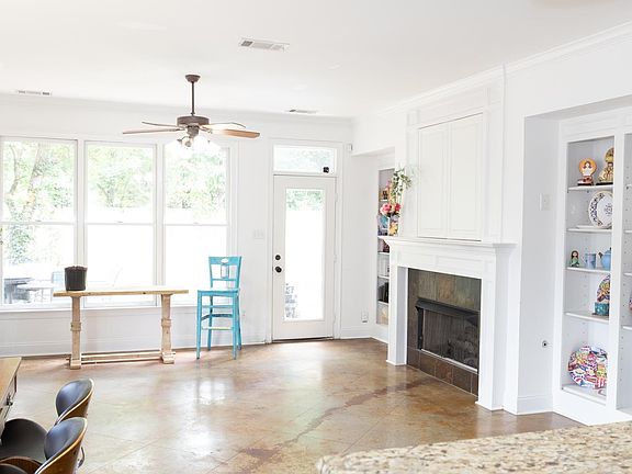 5th image of 8957 River Knoll Dr