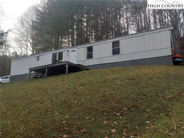 663 Big Horse Creek Road, Lansing, NC 28643