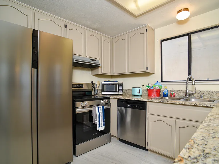 489 Cool Wind Way — Photo 19