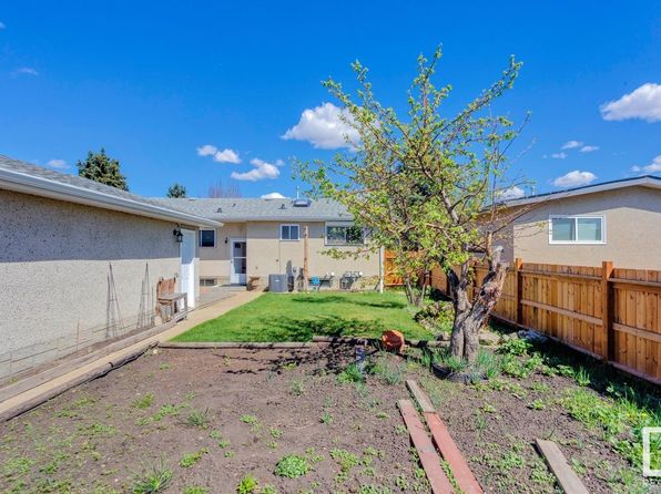 9503 145th Ave NW, Edmonton, AB T5E 2J5