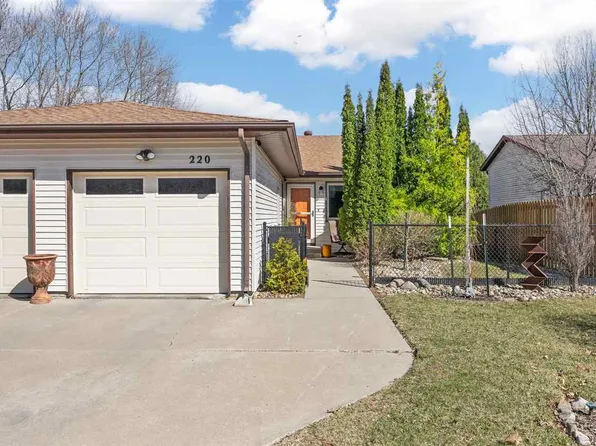 220 Friendship St, Iowa City, IA 52245