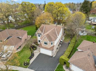 19 Farncomb Cres, Clarington, ON L1C 4L5