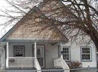 2318 W Walnut St, Milwaukee, WI 53205