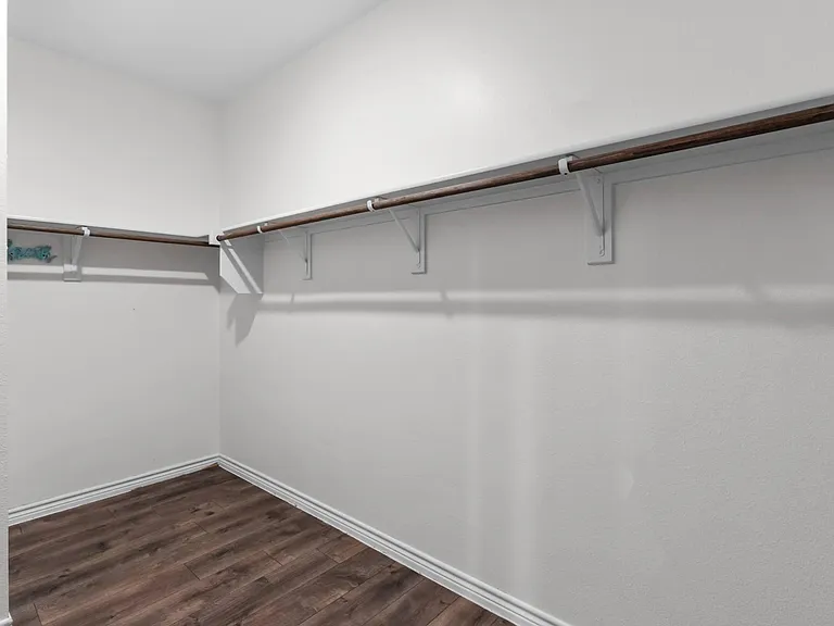 606 Rawhide Way — Photo 16